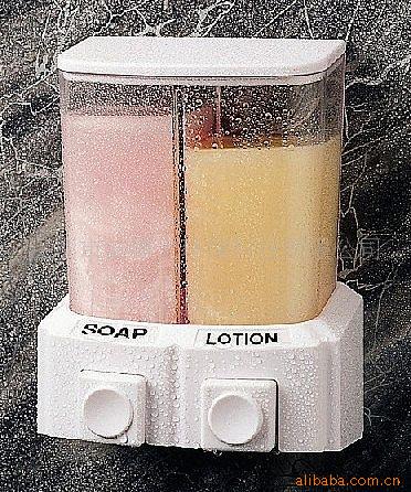 厂家批发三头手动皂液器，给液机，酒店/宾馆/物业洗手液盒。