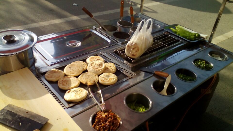 麻辣烫酸辣粉烧烤关东煮油炸多功能移动小吃推车 餐饮麻辣串车